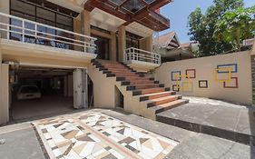 Reddoorz Plus At Boulevard Panakkukang Makassar